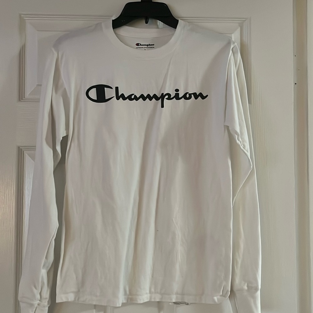 Champion, long sleeve T-shirt.